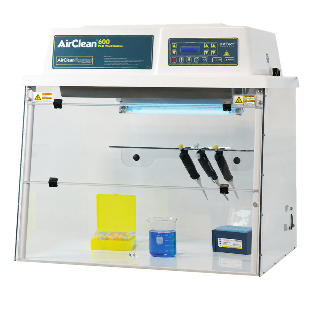 Cabina de laboratorio AirClean Systems para trabajo seguro
